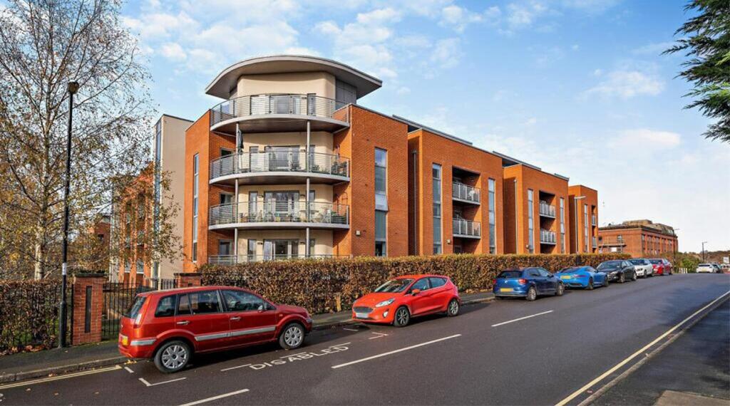Main image of property: The Brow, Burgess Hill