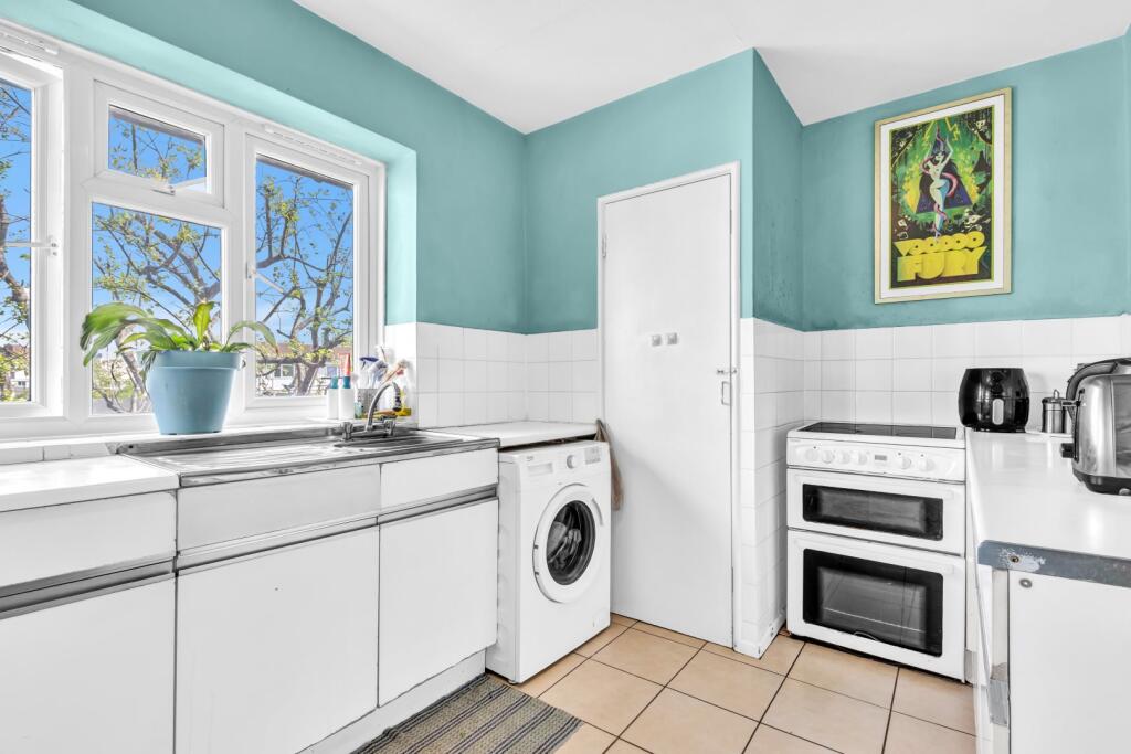 Main image of property: Campsbourne Road, London