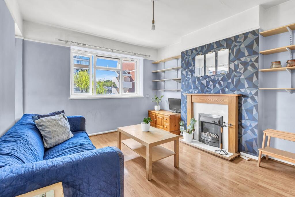 Main image of property: Campsbourne Road, London