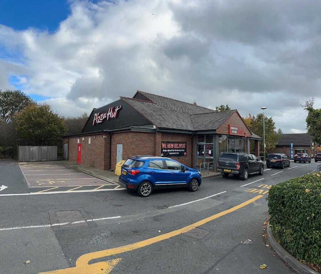 Main image of property: Former Pizza Hut, Stile Hill Way, Leeds, West Yorkshire, LS15