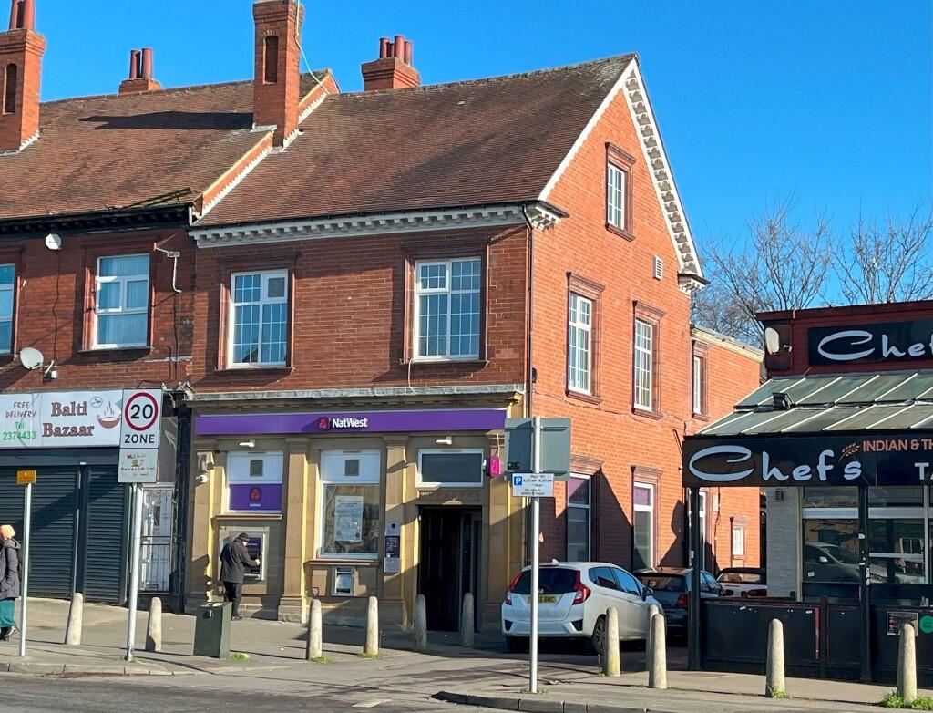 Main image of property: 52 Harrogate Road, Leeds, West Yorkshire, LS7