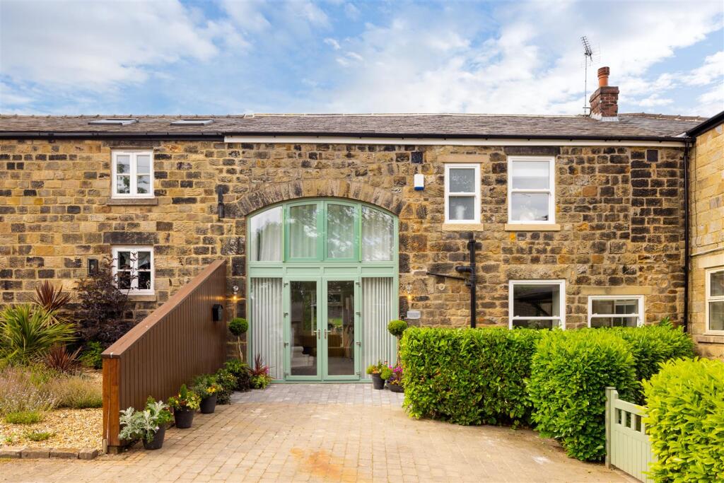 Main image of property: Highthorne cottage, Shadwell Leeds
