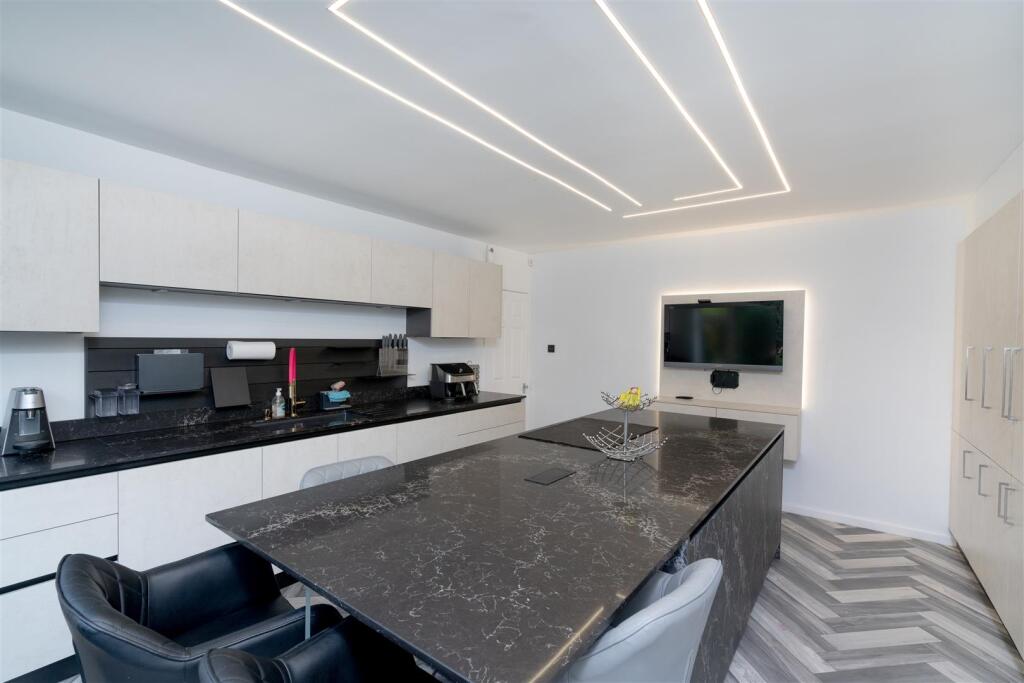 Main image of property: Mount Rise, Leeds