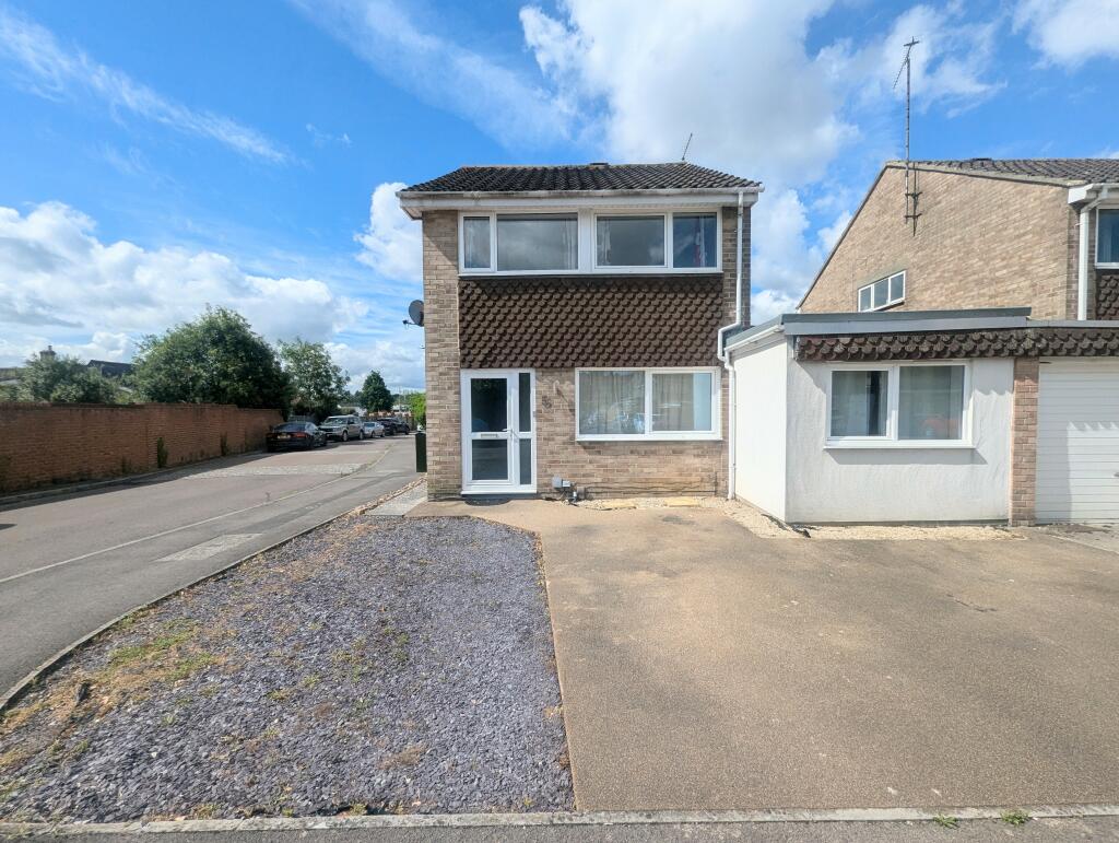 Main image of property: 5 Cameron Close, Swindon, Wiltshire SN3 4PF