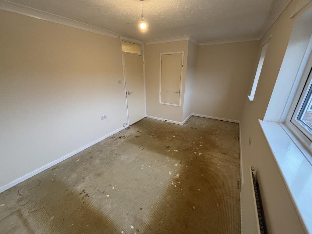 Additional property image - 12 Kingfisher Close, Bournemouth, Dorset BH6 5BB