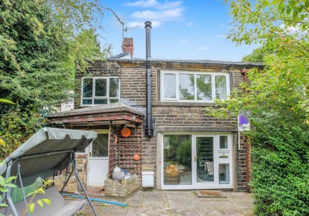 Main image of property: 36 Woodend, Shaw, Oldham, Greater Manchester OL2 7UR