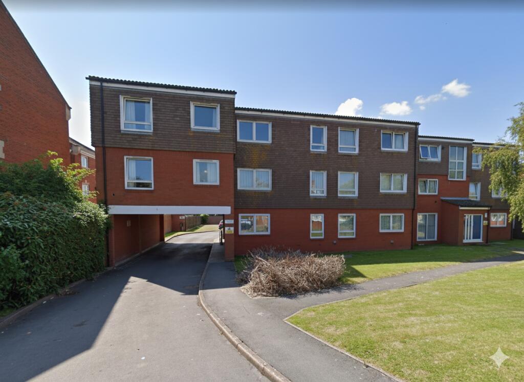Main image of property: Flat 11, Knightstone Court, Highbridge Road, Burnham-On-Sea, Somerset TA8 1LL