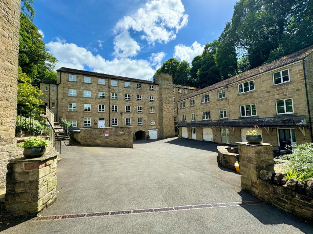 Main image of property: Wildspur Grove, New Mill, Holmfirth, West Yorkshire, HD9