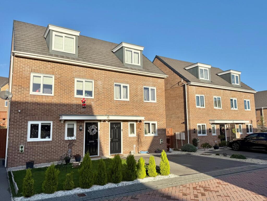 Main image of property: Yarn Crescent, Wakefield, WF2