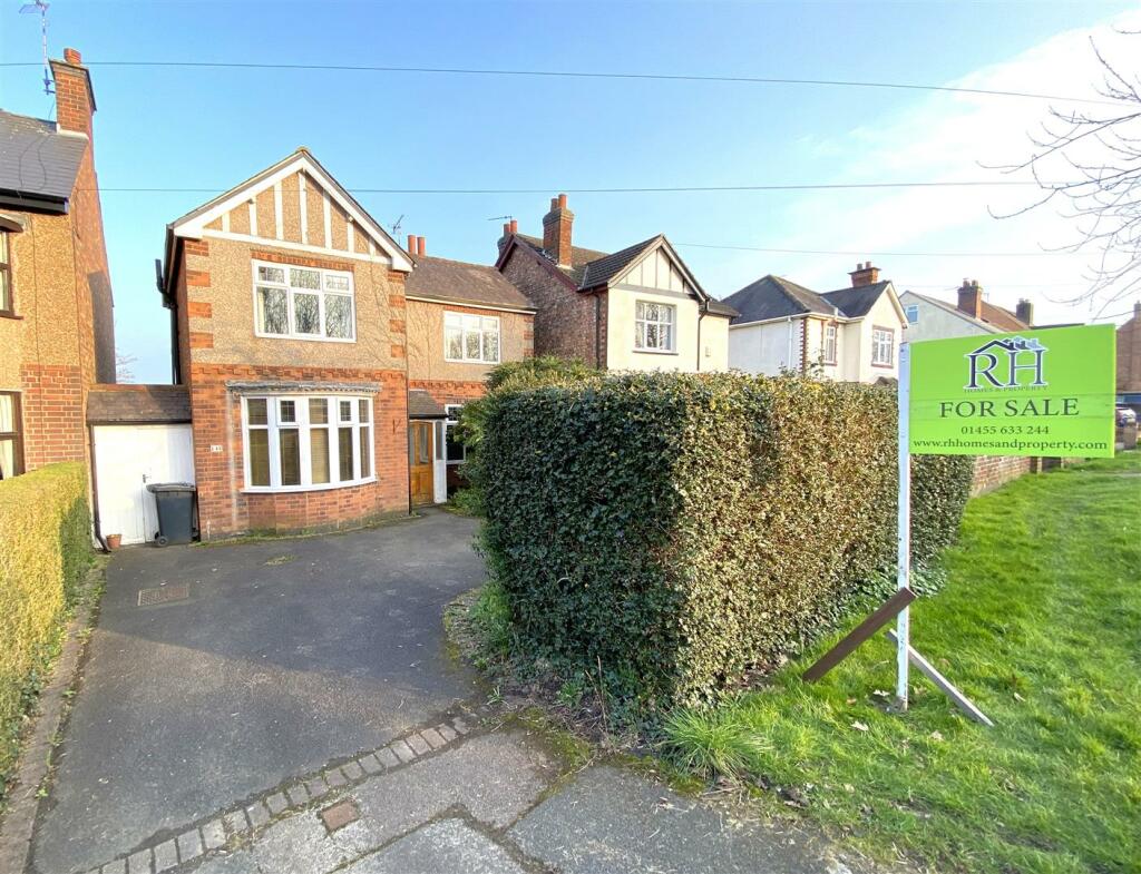 4 bedroom detached house for sale in Hinckley Road, Burbage, LE10