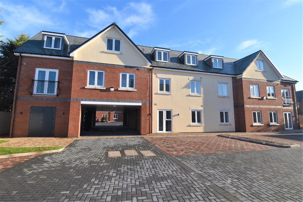 Main image of property: Danelaw Court, Hinckley