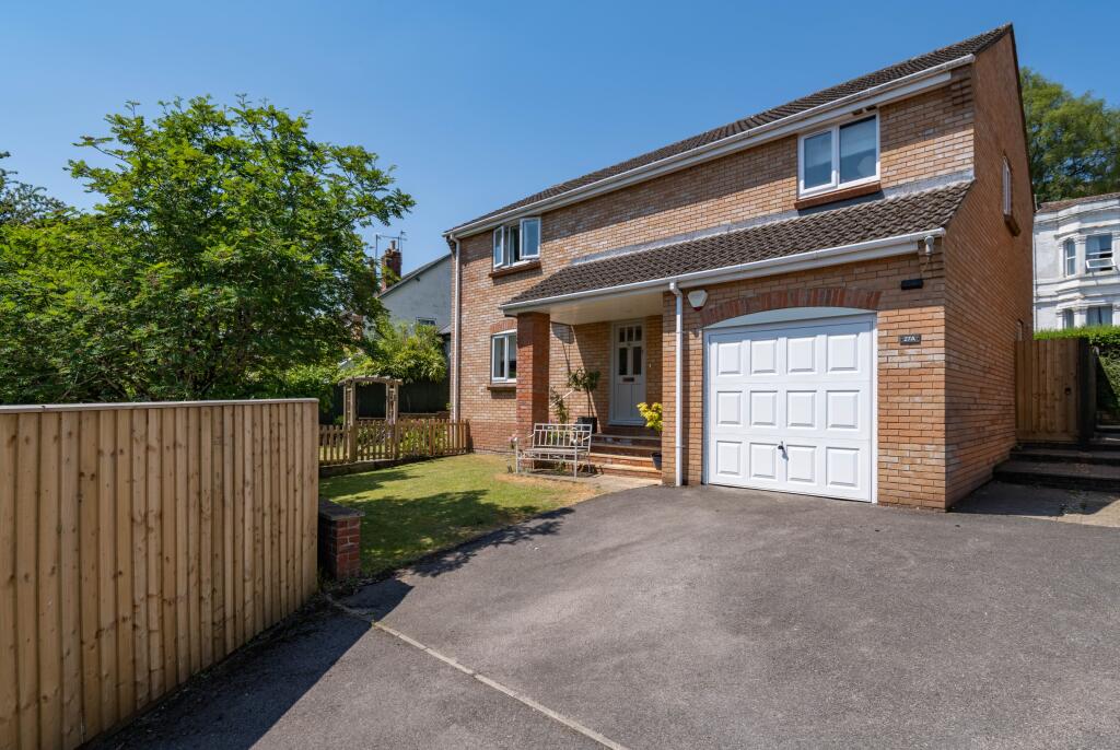 4 bedroom detached house for sale in Deverill Road, Warminster, BA12