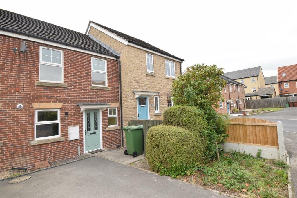 2 bedroom end of terrace house for rent in Barnsdale Way, Ackworth, WF7