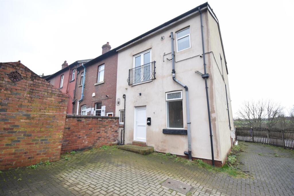 Main image of property: Quarry Hill, Horbury, Wakefield, WF4 5NF