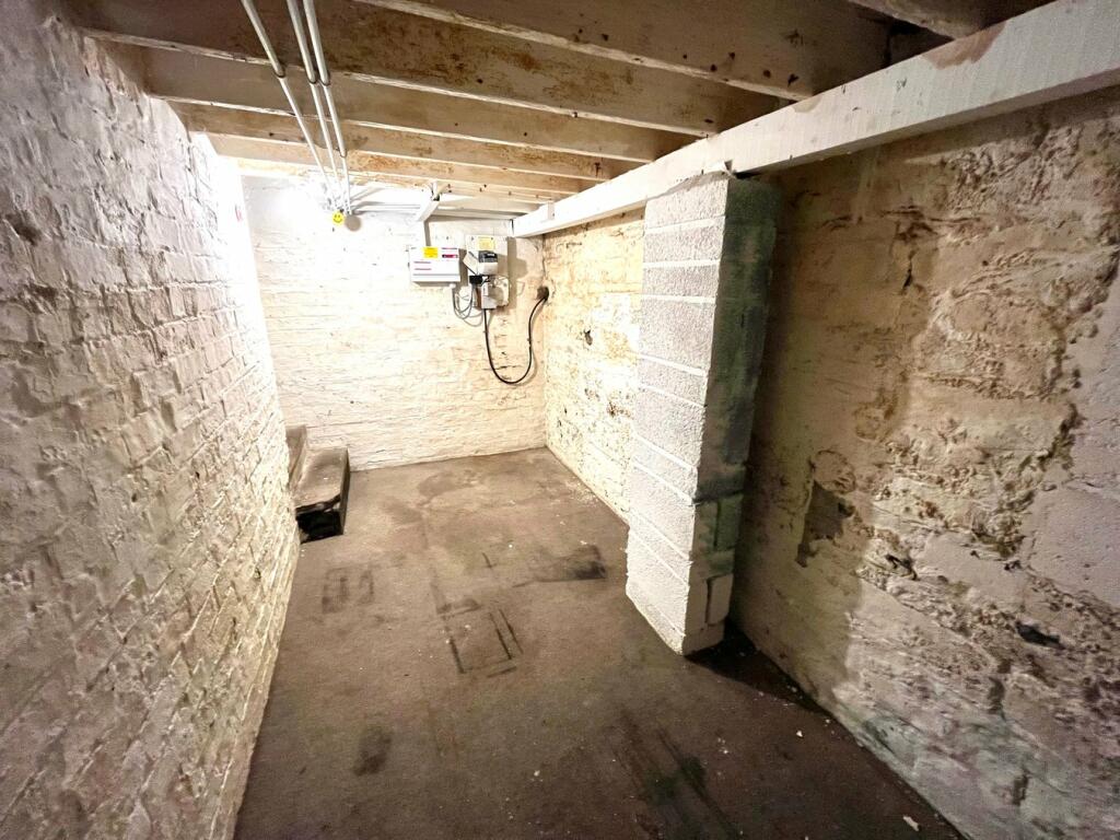 Additional property image - George Street, Saltaire, BD18