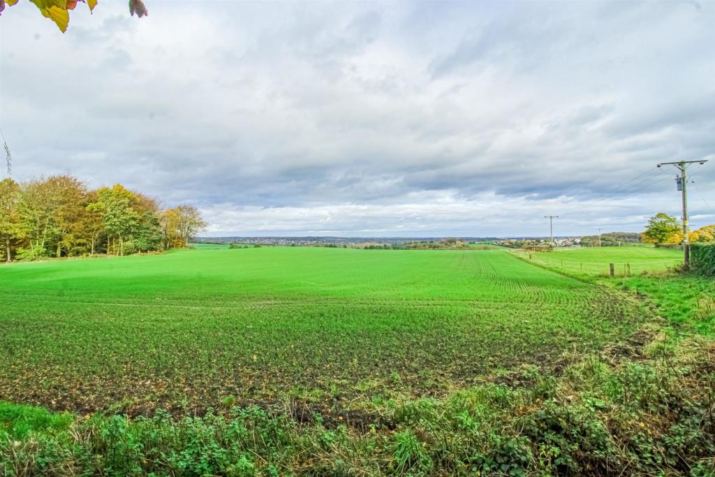 6 bedroom character property for sale in Bretton Lane, Bretton