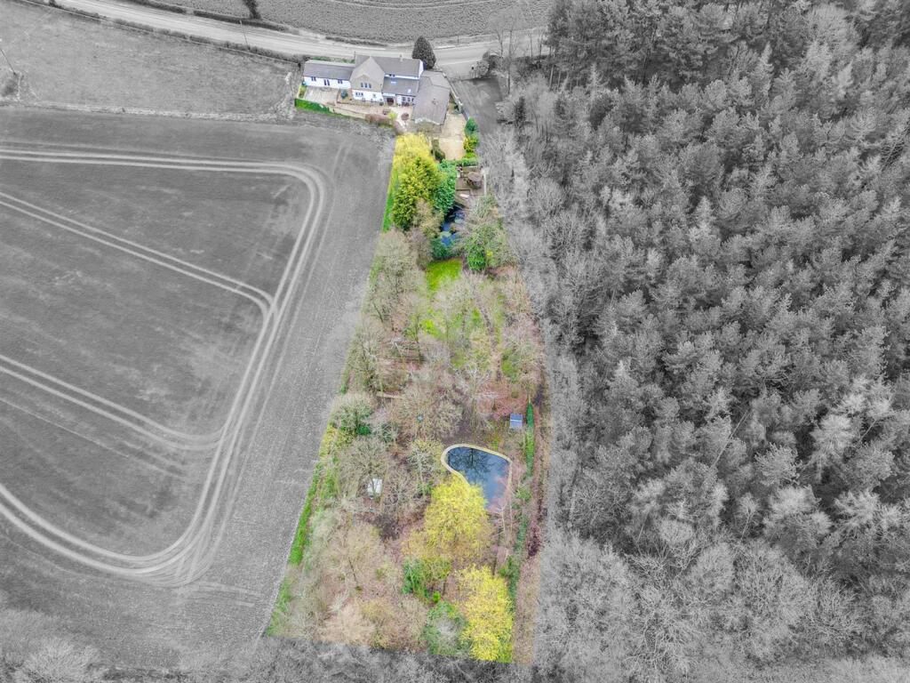 6 bedroom character property for sale in Bretton Lane, Bretton