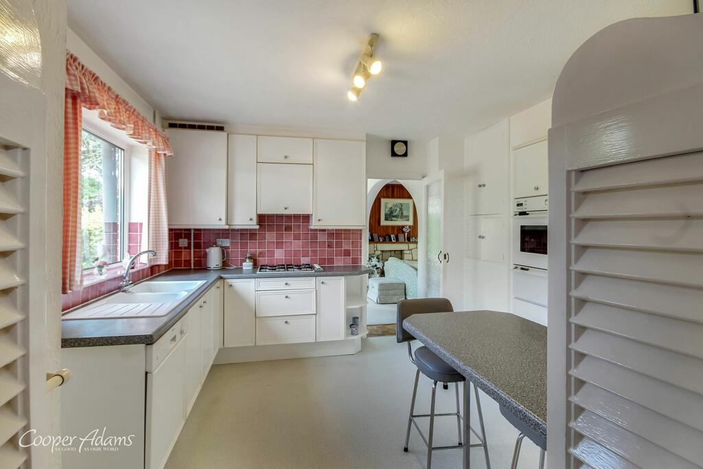 Additional property image - Angmering Lane, East Preston, BN16