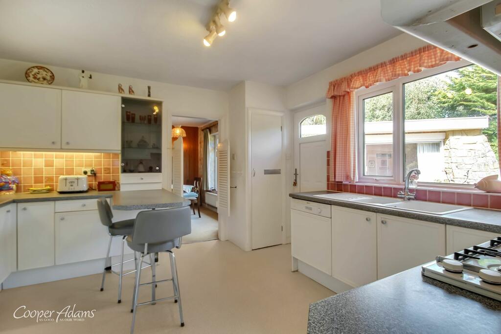 Additional property image - Angmering Lane, East Preston, BN16