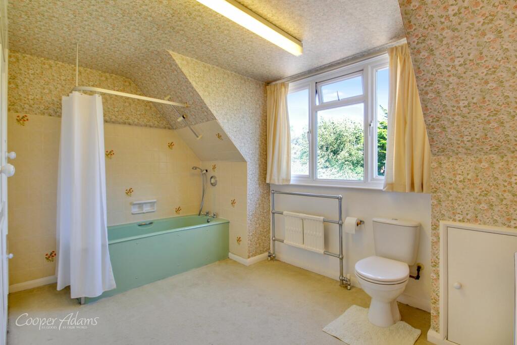 Additional property image - Angmering Lane, East Preston, BN16