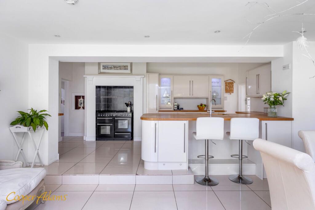 Additional property image - South Strand, East Preston, BN16
