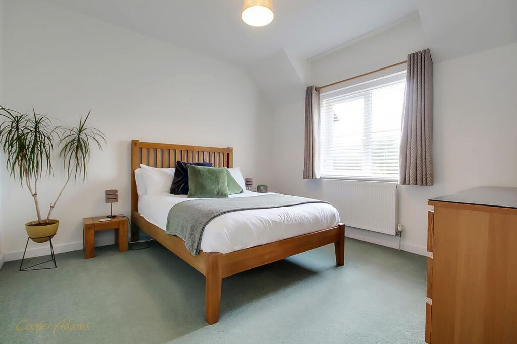 Additional property image - Sea Road, East Preston, BN16