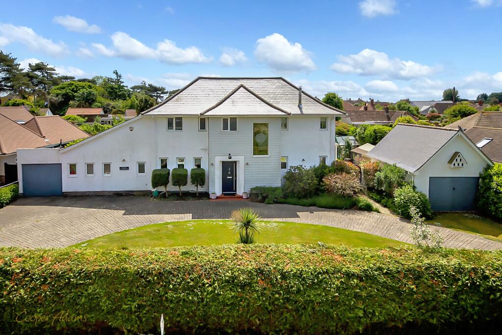 Main image of property: Ferringham Lane, Ferring, BN12