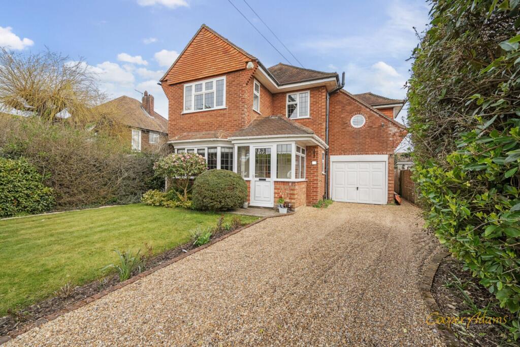 Main image of property: Upper Drive, East Preston, BN16