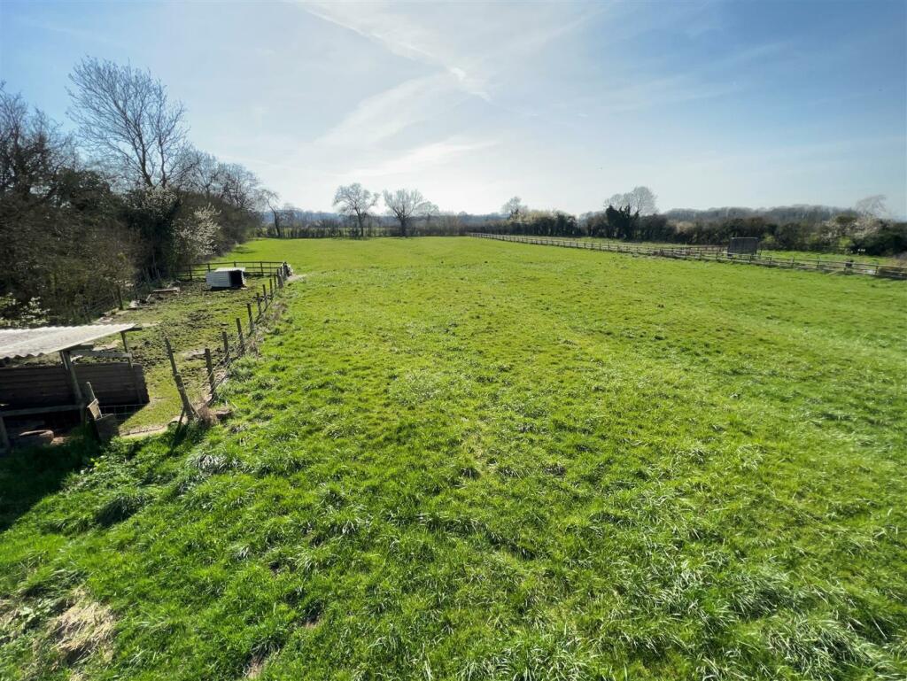 Additional property image - Oldbury Lane, Thornbury, Bristol