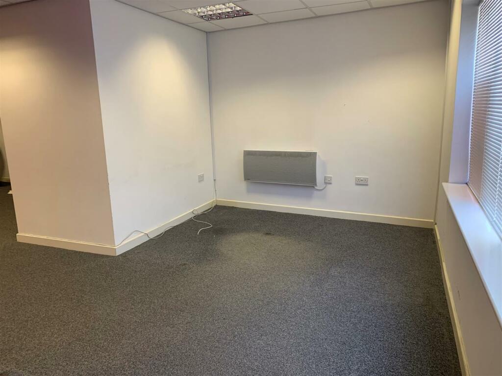 Additional property image - High Street, Staple Hill, Bristol