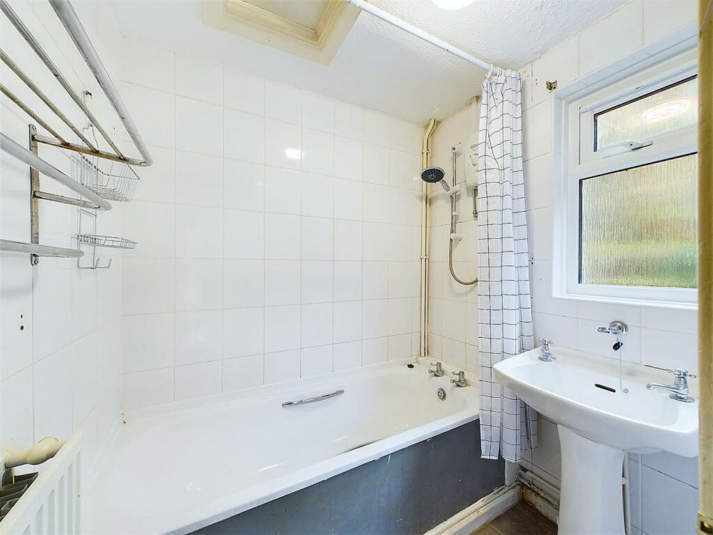 Additional property image - Morgans Buildings, Clapton In Gordano, Bristol