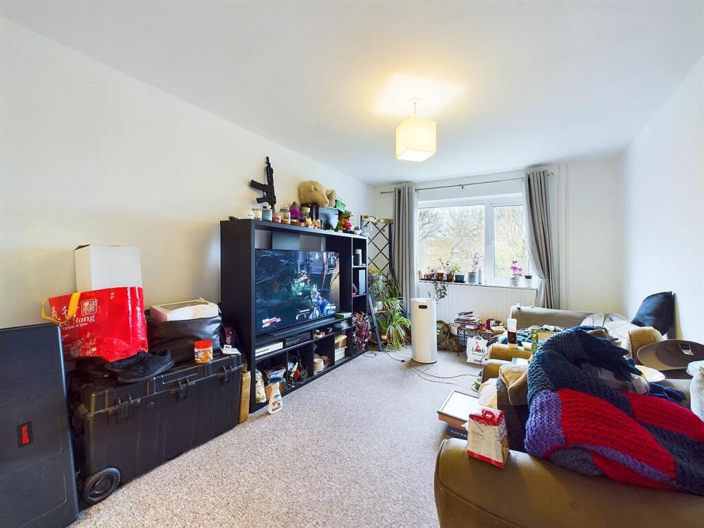 Additional property image - Malvern Drive, Warmley, Bristol