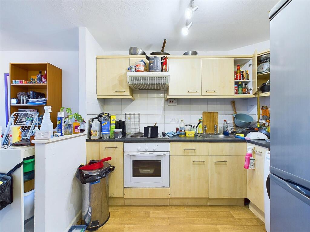 Additional property image - Malvern Drive, Warmley, Bristol