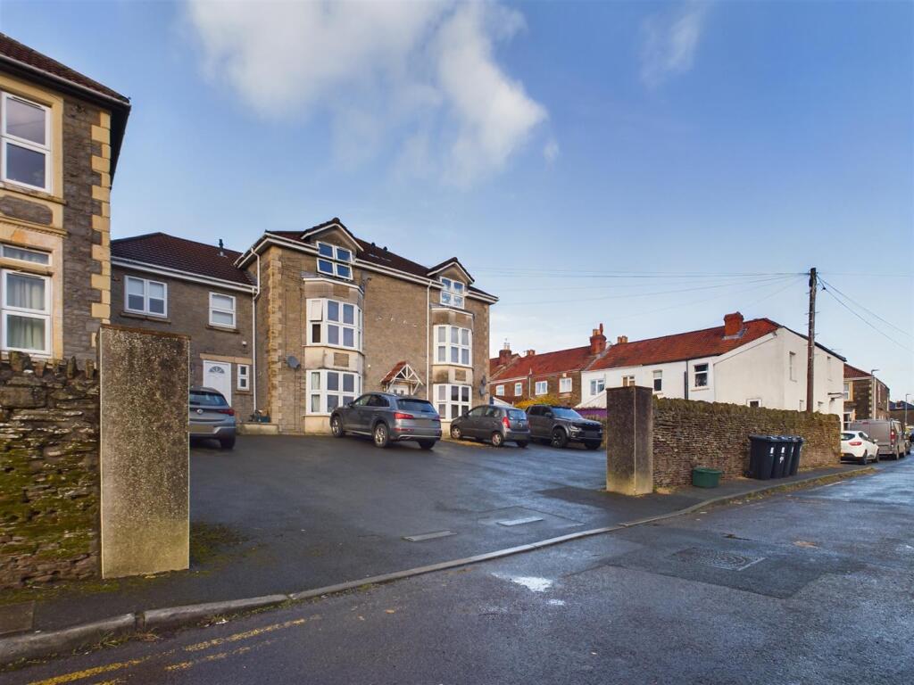 Additional property image - 1C Upper Station Road, Staple Hill, Bristol