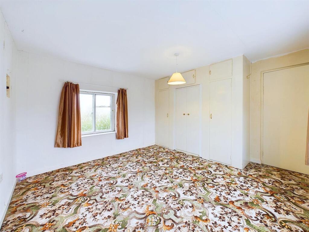 Additional property image - Church Road, Oldbury-On-Severn, Bristol