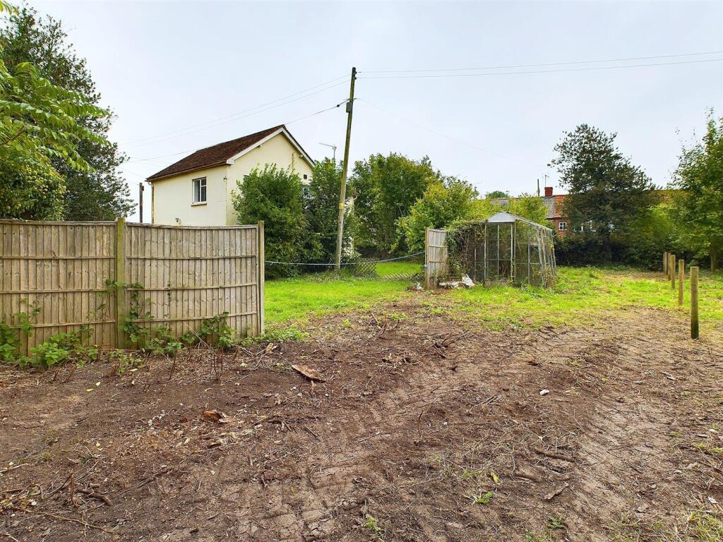 Additional property image - Church Road, Oldbury-On-Severn, Bristol