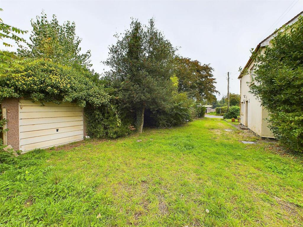 Additional property image - Church Road, Oldbury-On-Severn, Bristol