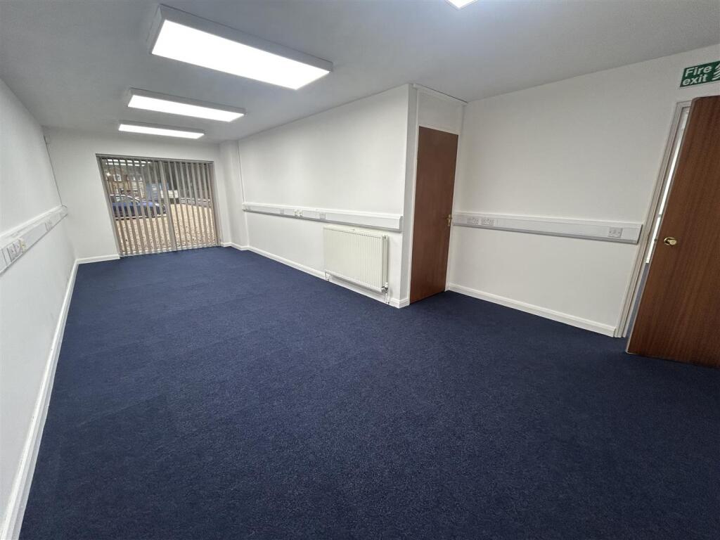 Additional property image - Lower Bristol Road, Bath