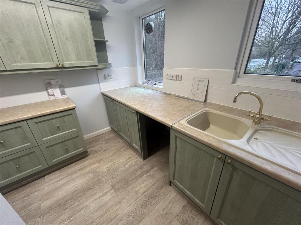 Additional property image - Lower Bristol Road, Bath
