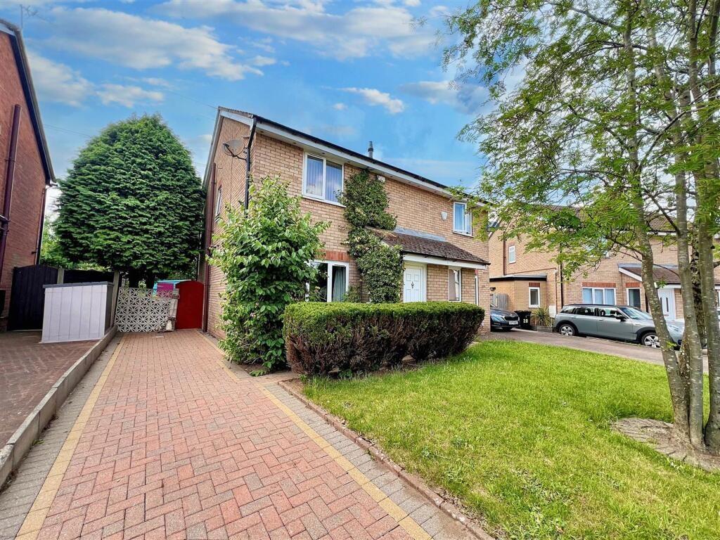 Main image of property: Avocet Drive, Broad Heath