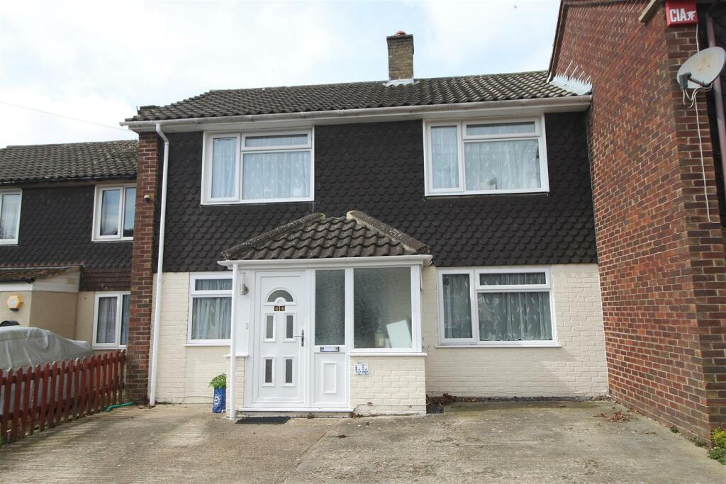 3 bedroom terraced house for sale in Tunstall Road, Thornhill, Southampton, SO19 6NZ, SO19