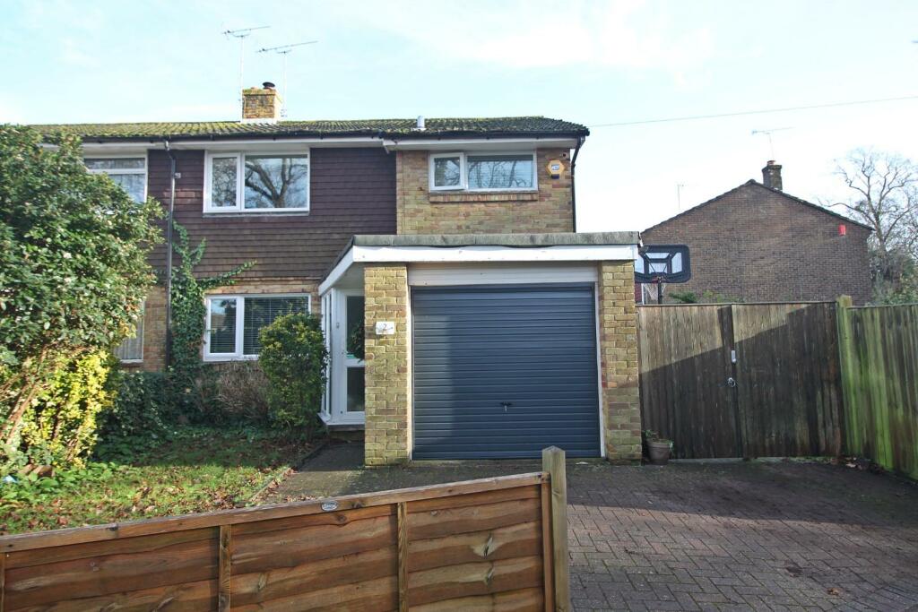 3 bedroom semidetached house for sale in Netley Lodge Close, Netley