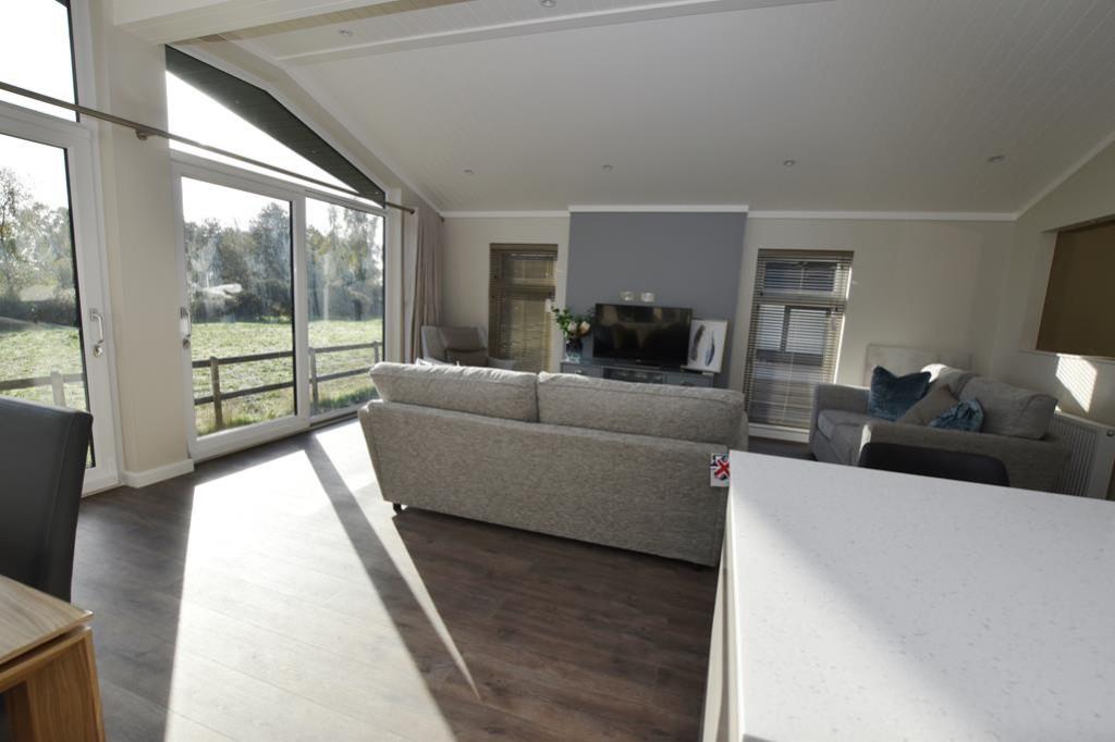 2 bedroom park home for sale in Lone Pine Park, Ferndown, Dorset, BH22