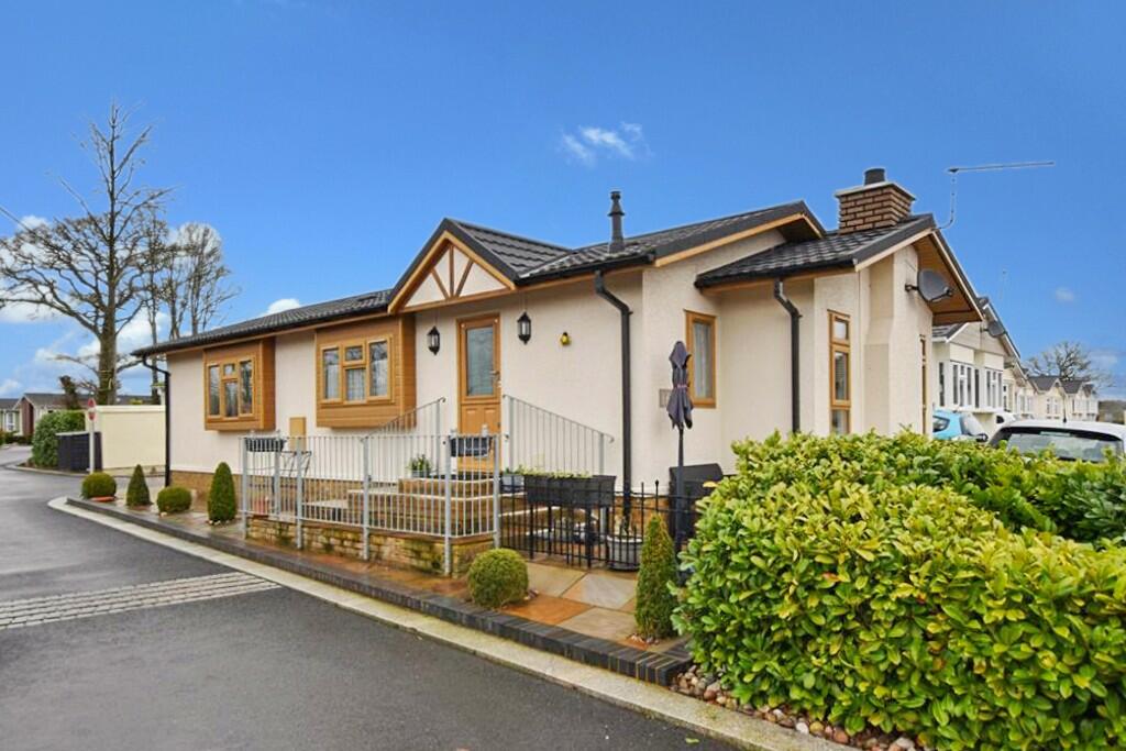 2 bedroom park home for sale in Organford Manor Country Park, Poole, BH16