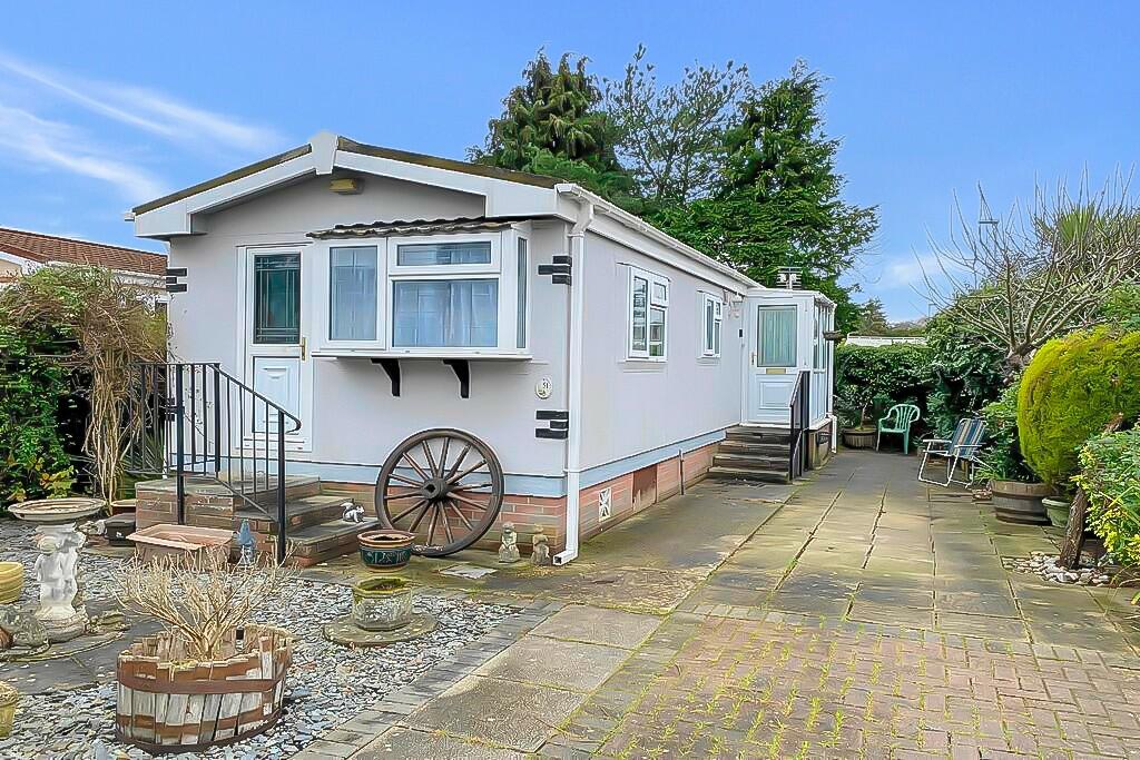 2 bedroom park home for sale in West Moors, Ferndown, BH22
