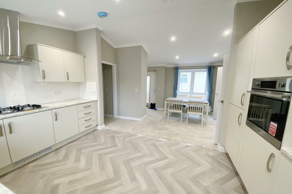 Additional property image - Oaktree Park, St Leonards, Ringwood