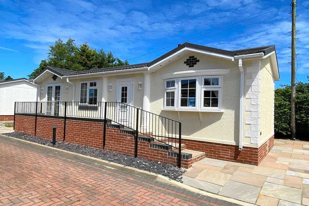 1 bedroom park home for sale in Winfrith Newburgh, Near Wool, Dorset, DT2