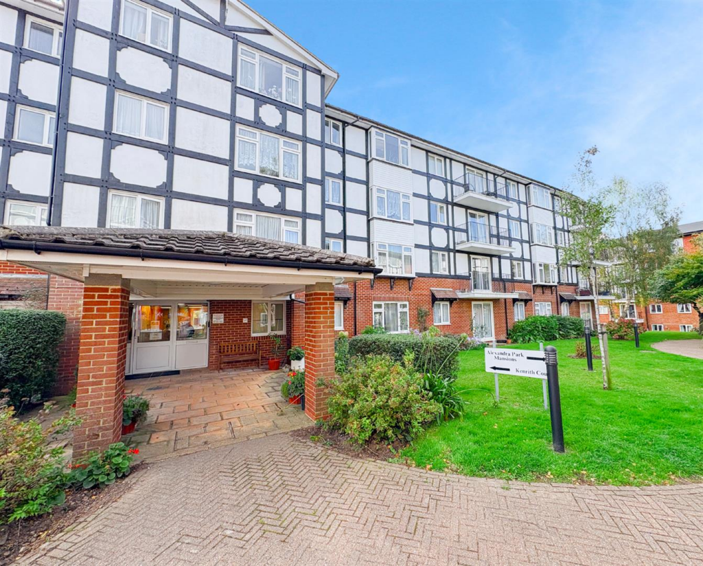 Main image of property: St. Helens Crescent, Hastings, TN34 2SQ