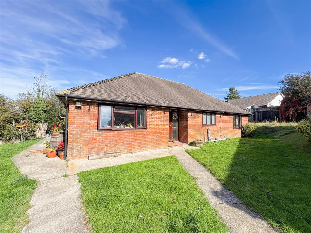 Main image of property: Rock Lane, Hastings, TN35 4JN
