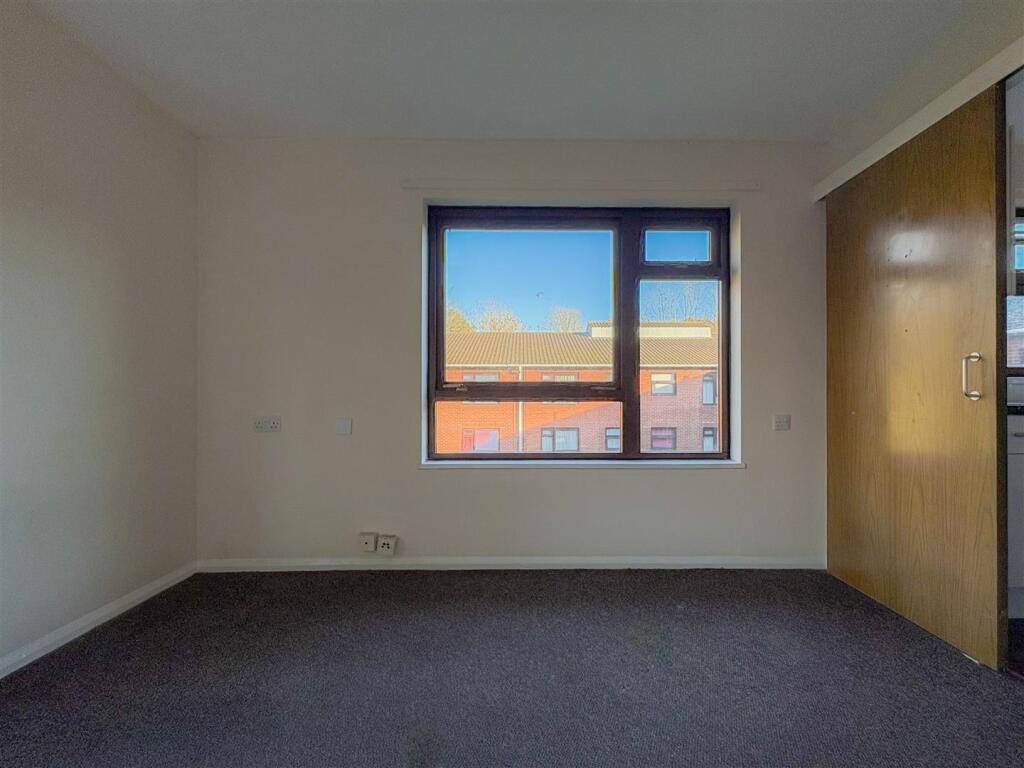 Main image of property: Willow Glen, St Leonards, TN37 7BY